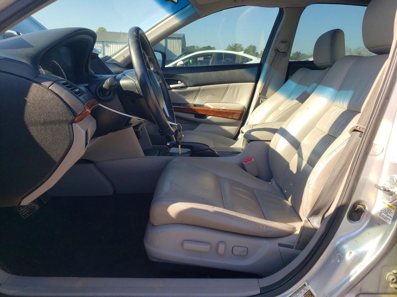 2011 HONDA ACCORD