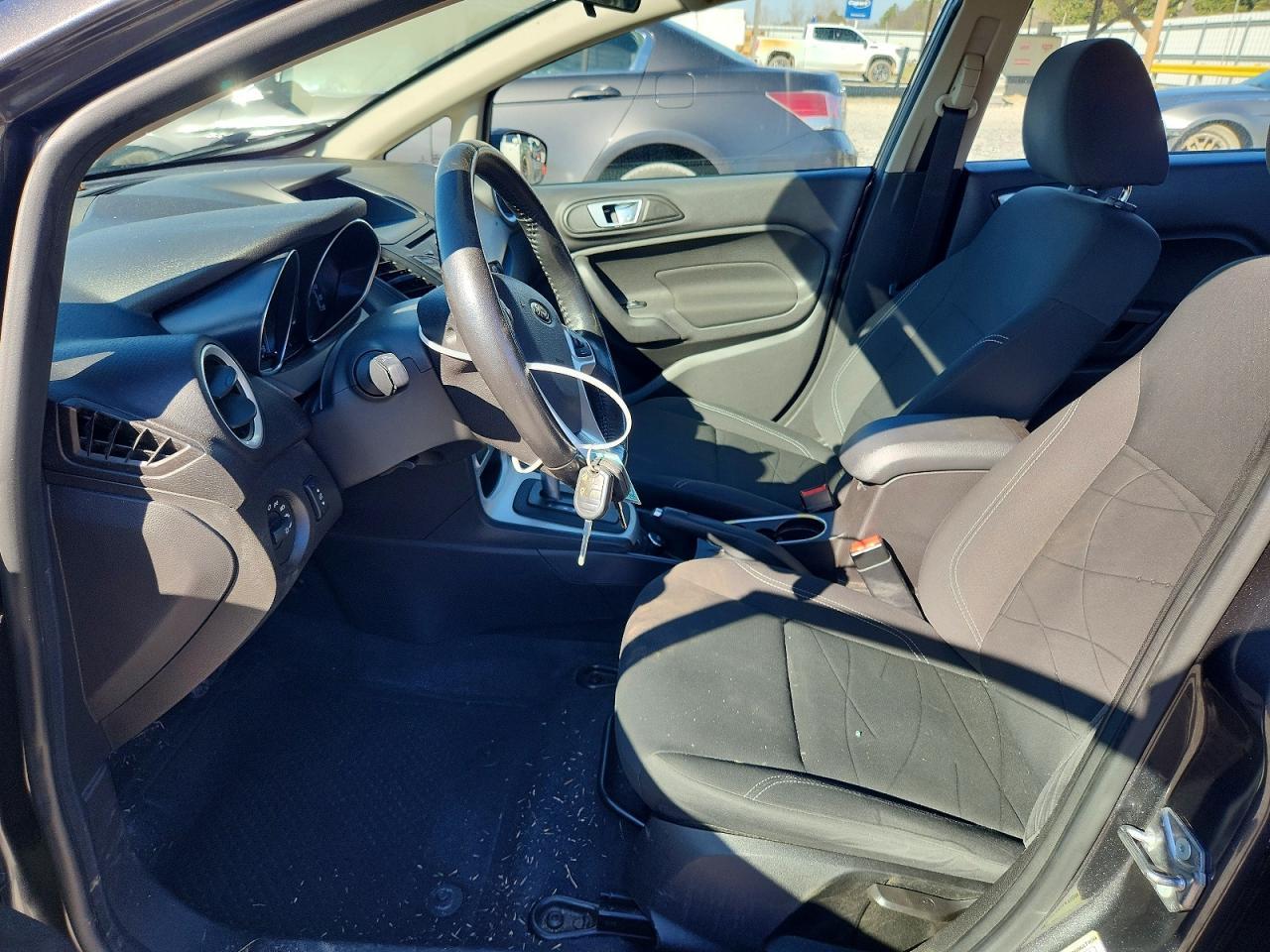 2015 FORD Fiesta