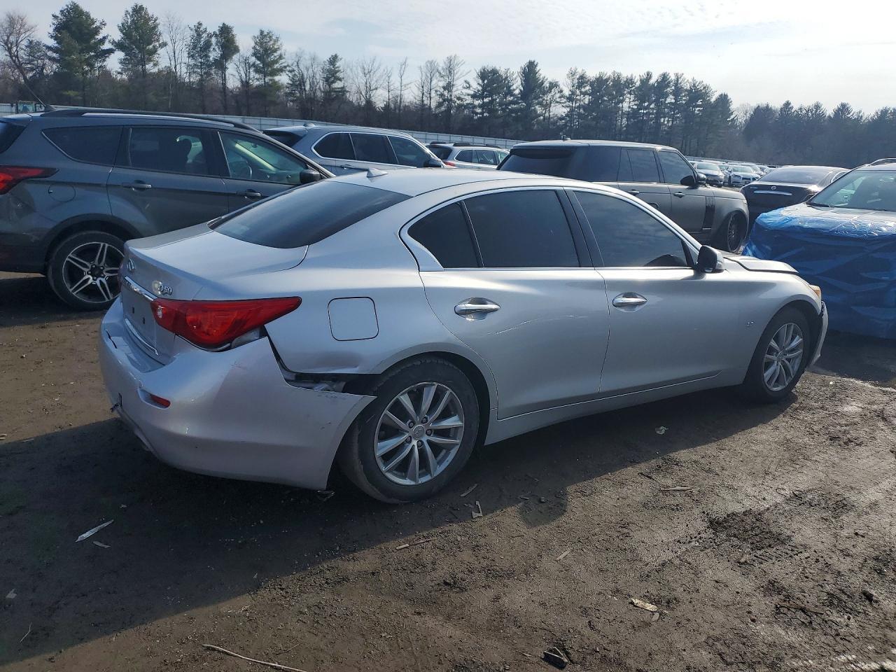 2014 INFINITI Q50