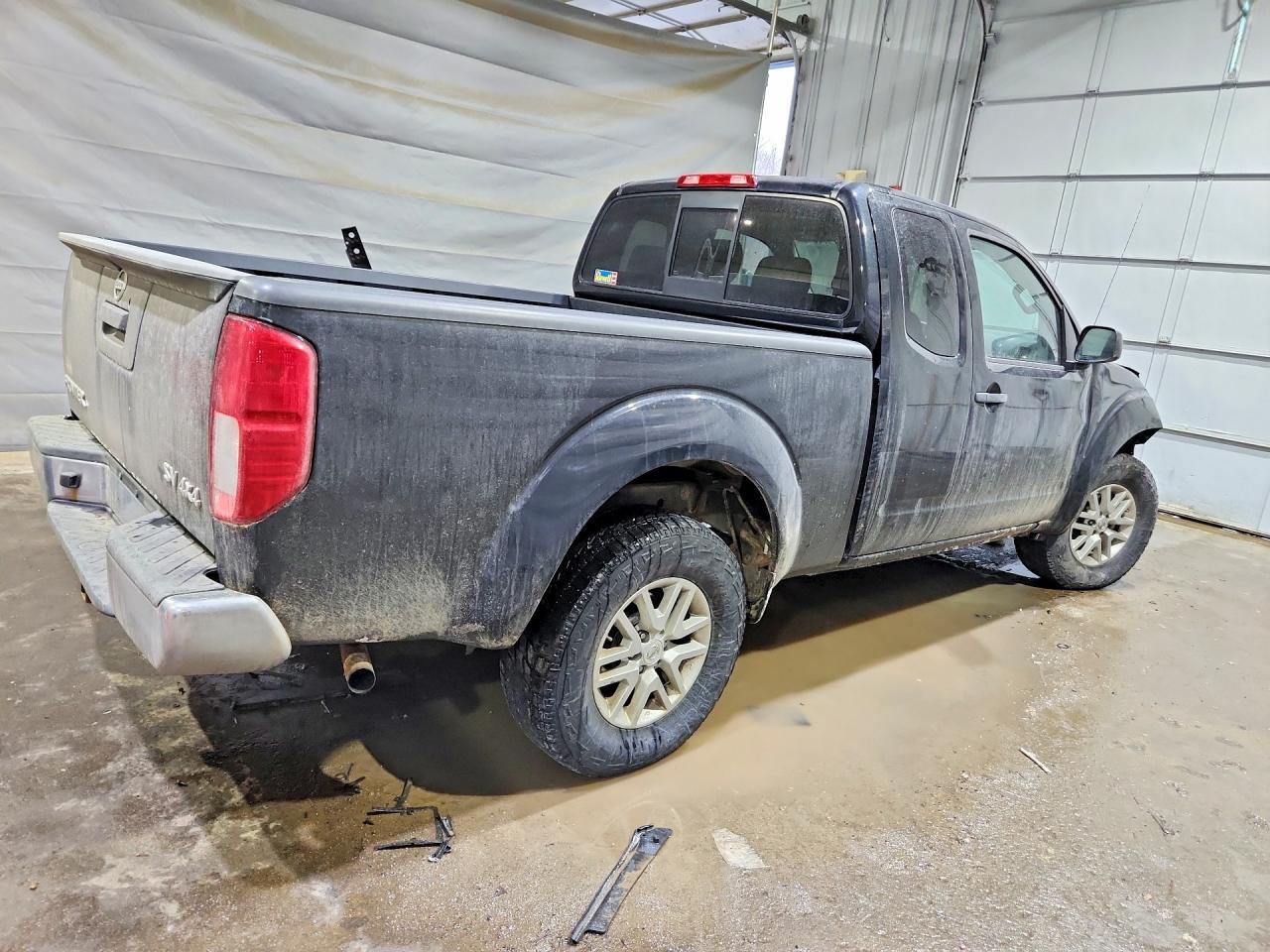 2015 NISSAN Frontier