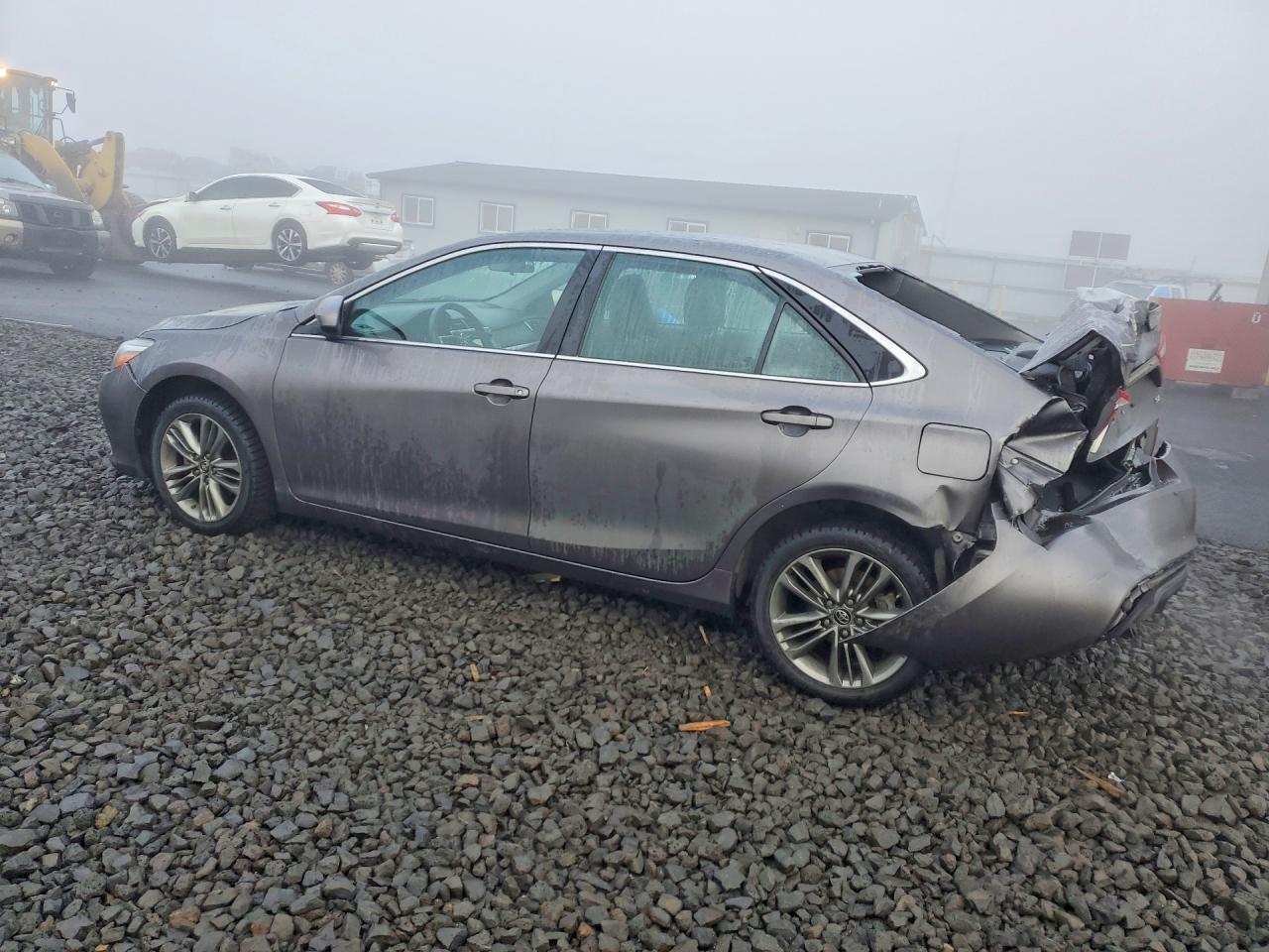 2016 TOYOTA CAMRY