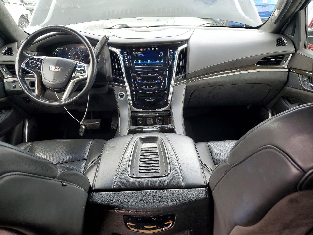2018 CADILLAC Escalade ESV
