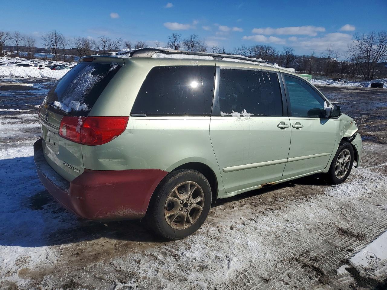 2006 TOYOTA SIENNA