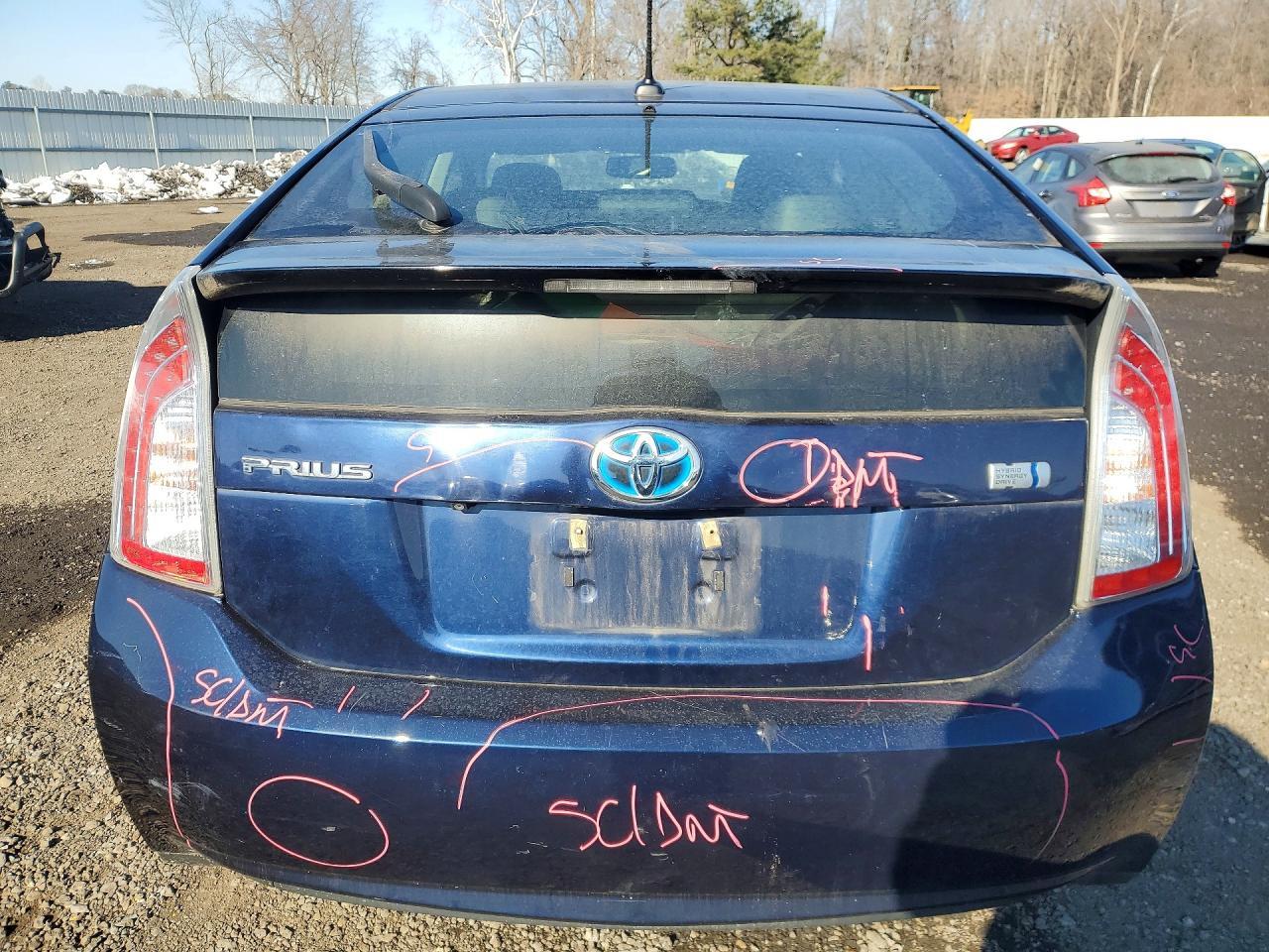 2015 TOYOTA PRIUS