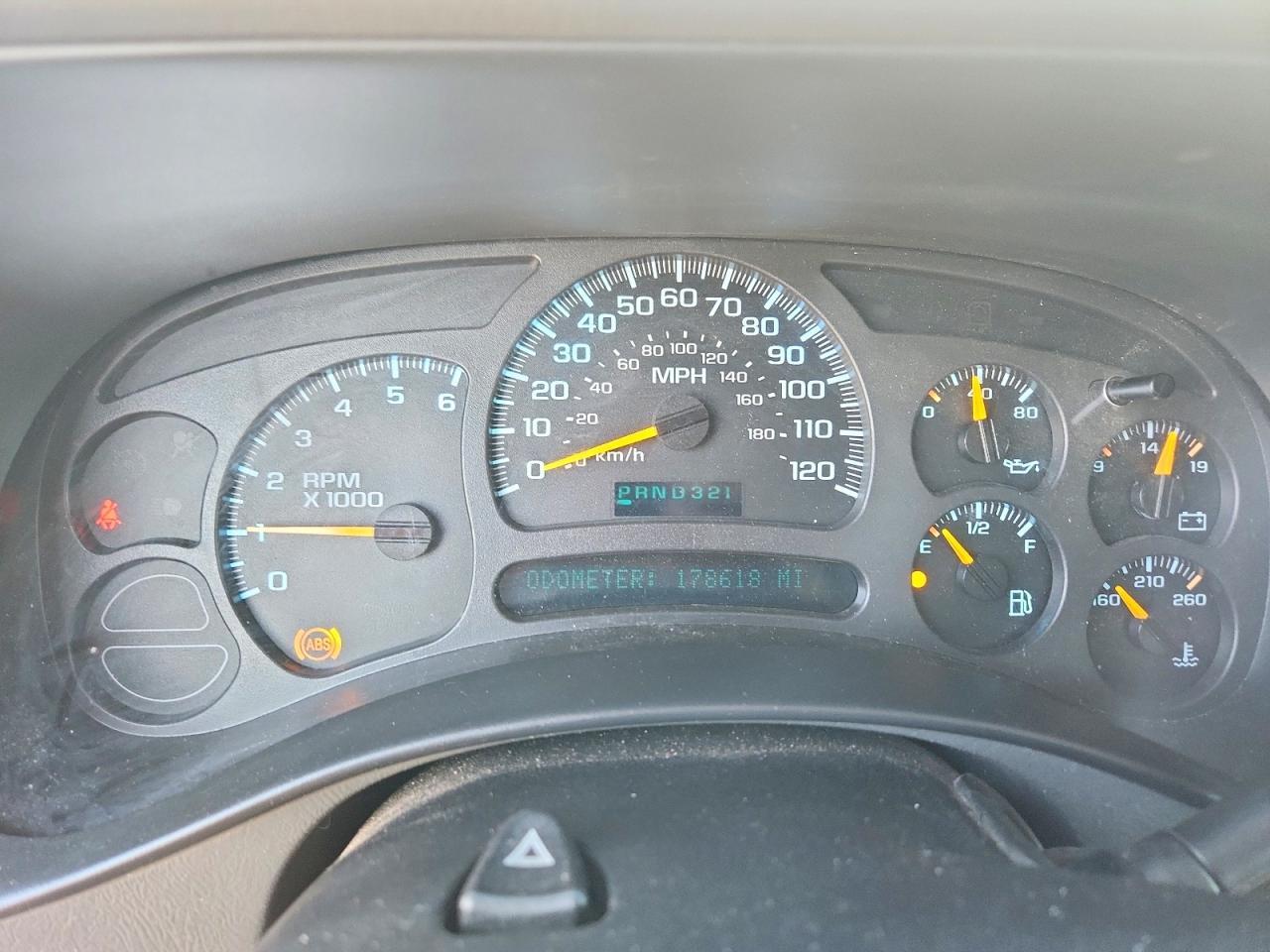 2004 CHEVROLET Silverado
