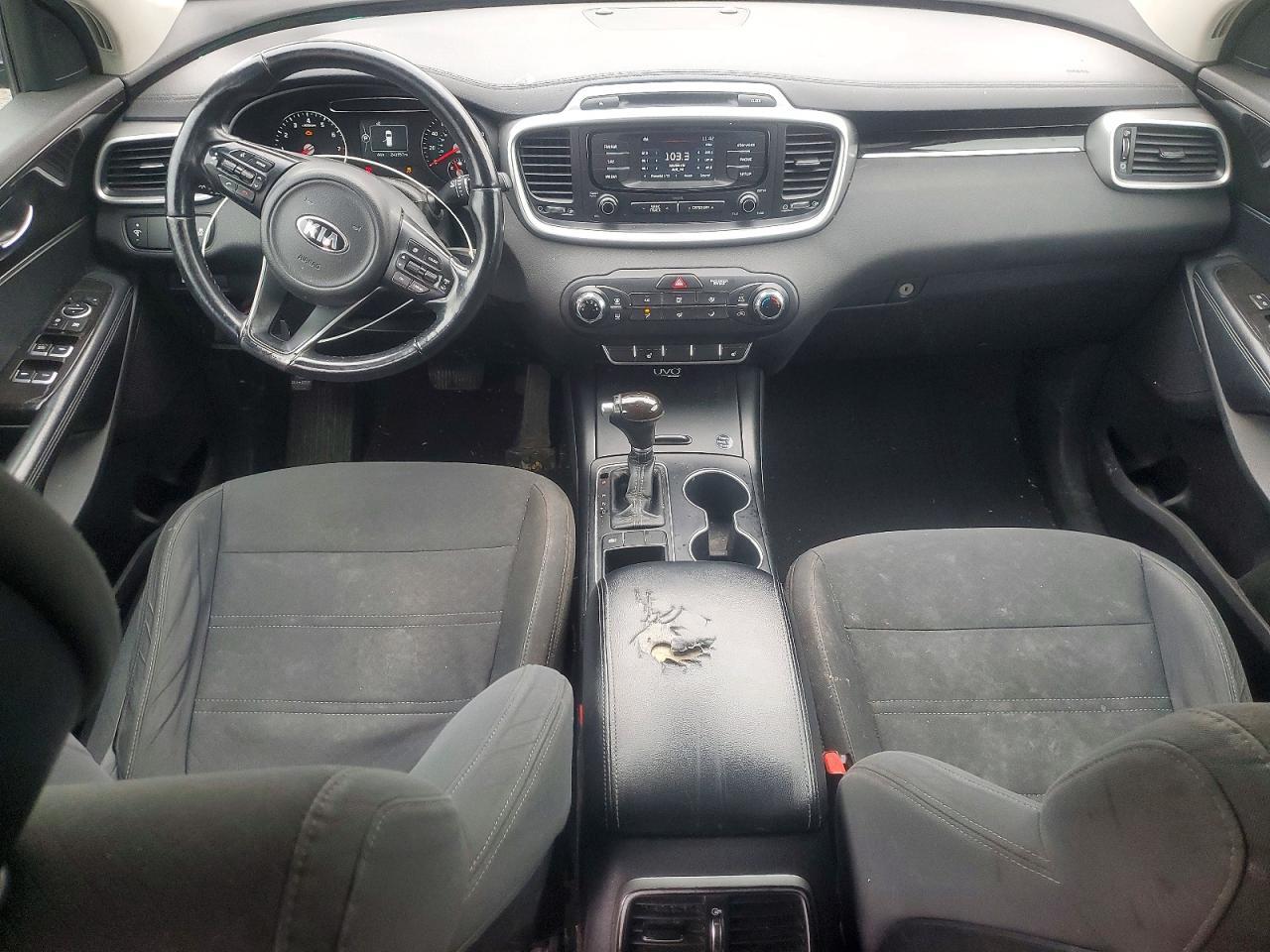 2016 KIA SORENTO