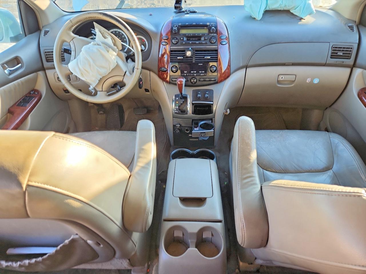 2005 TOYOTA SIENNA