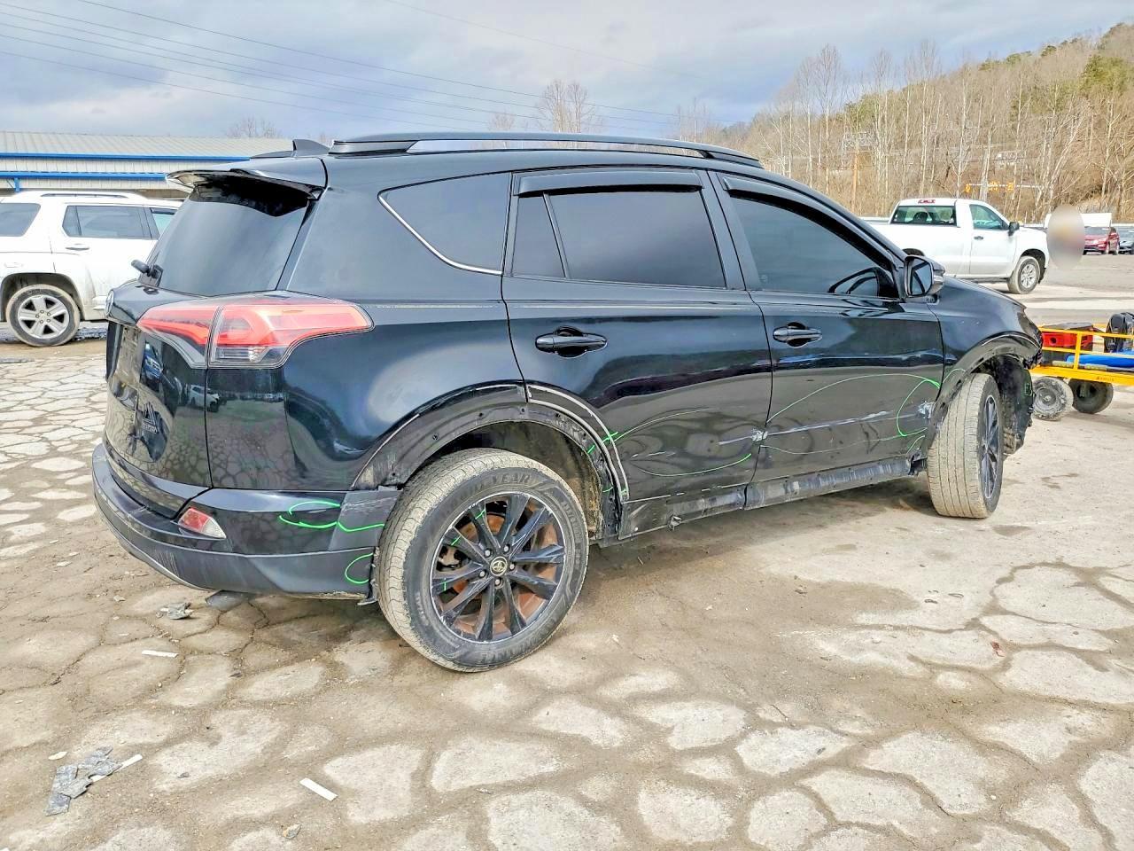 2018 TOYOTA RAV4
