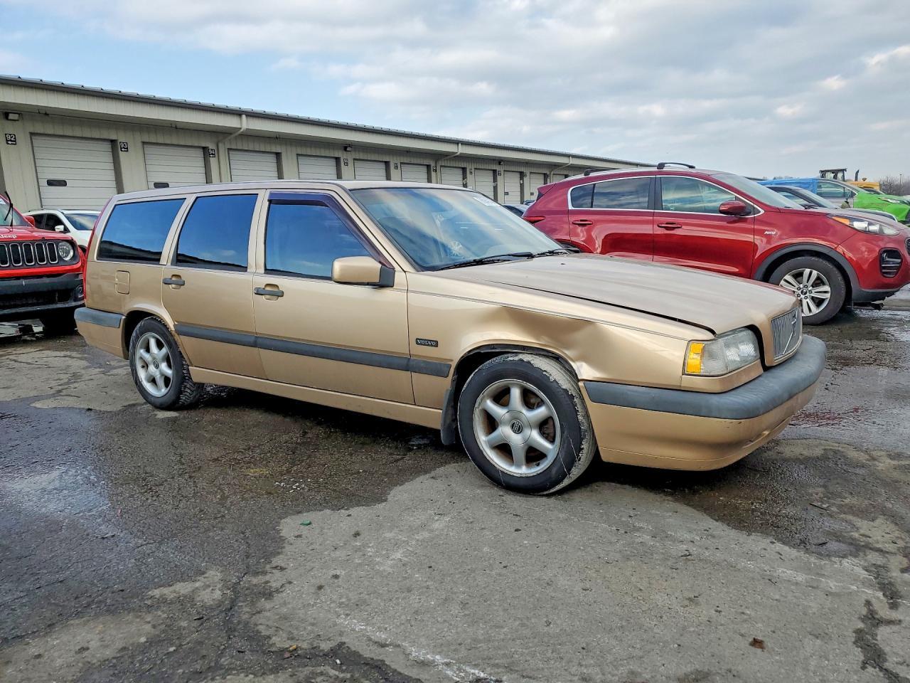 1996 VOLVO 850