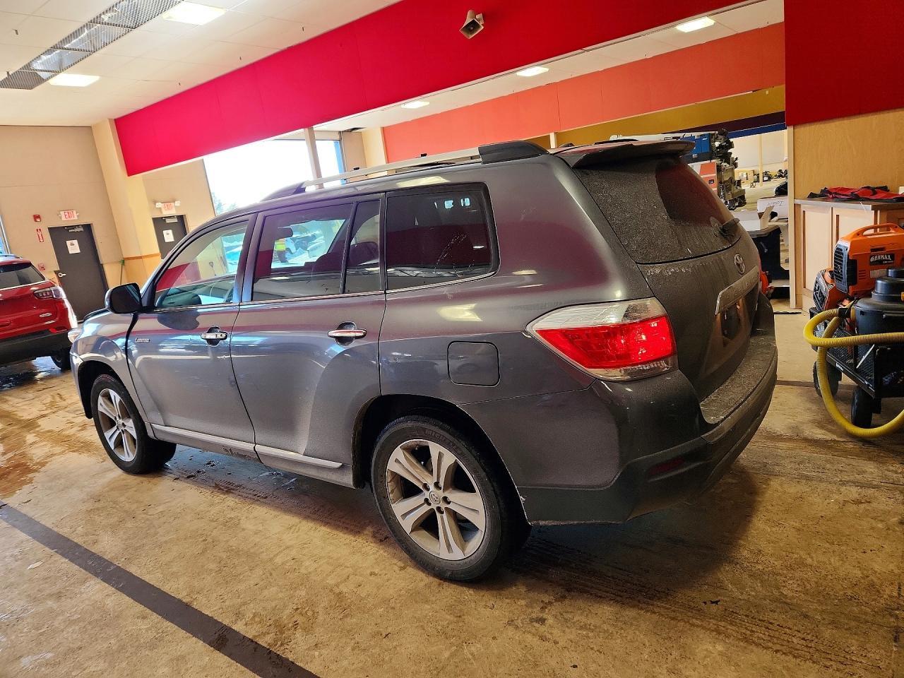 2013 TOYOTA HIGHLANDER