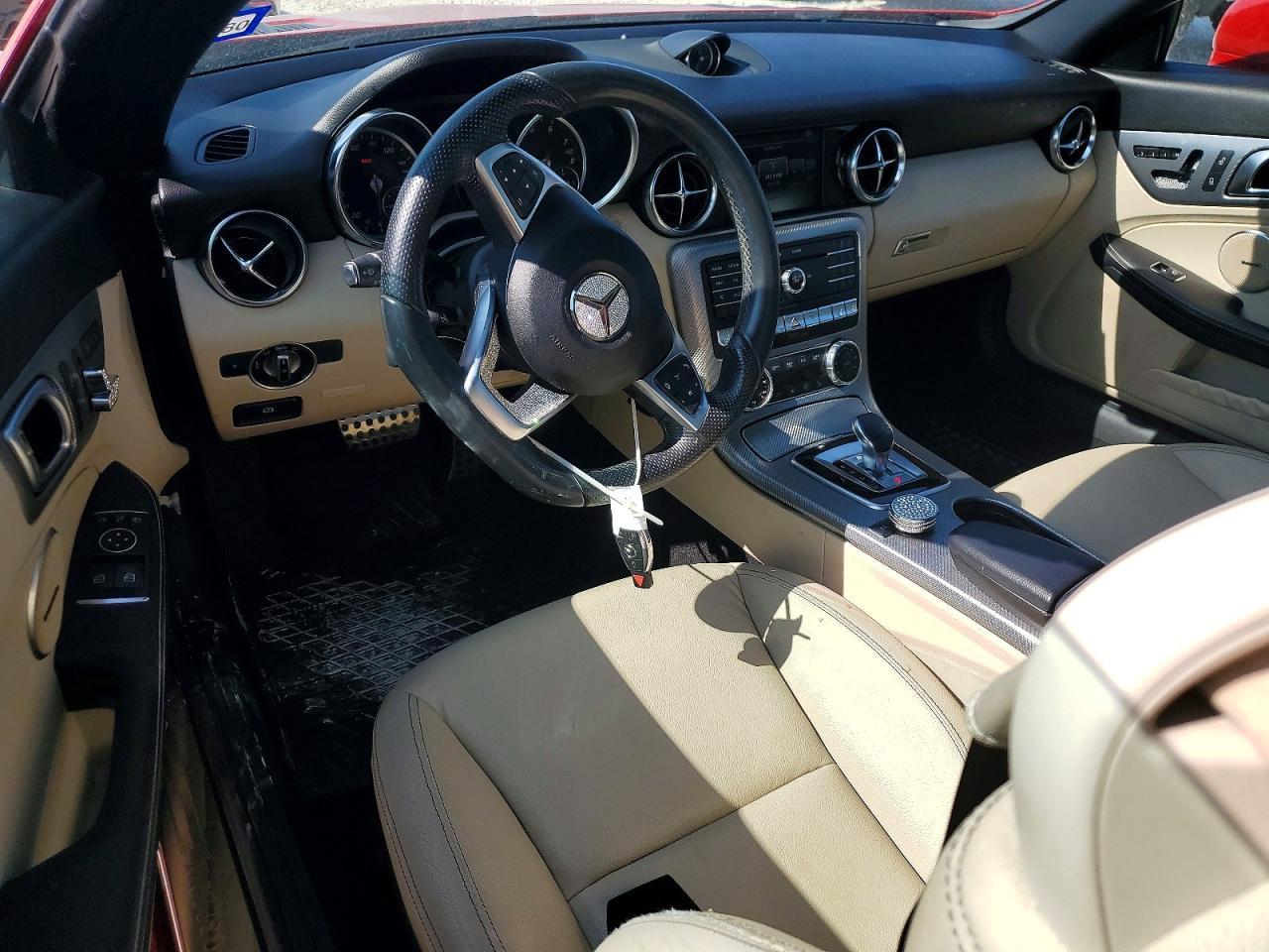 2017 MERCEDES-BENZ SLC-Class