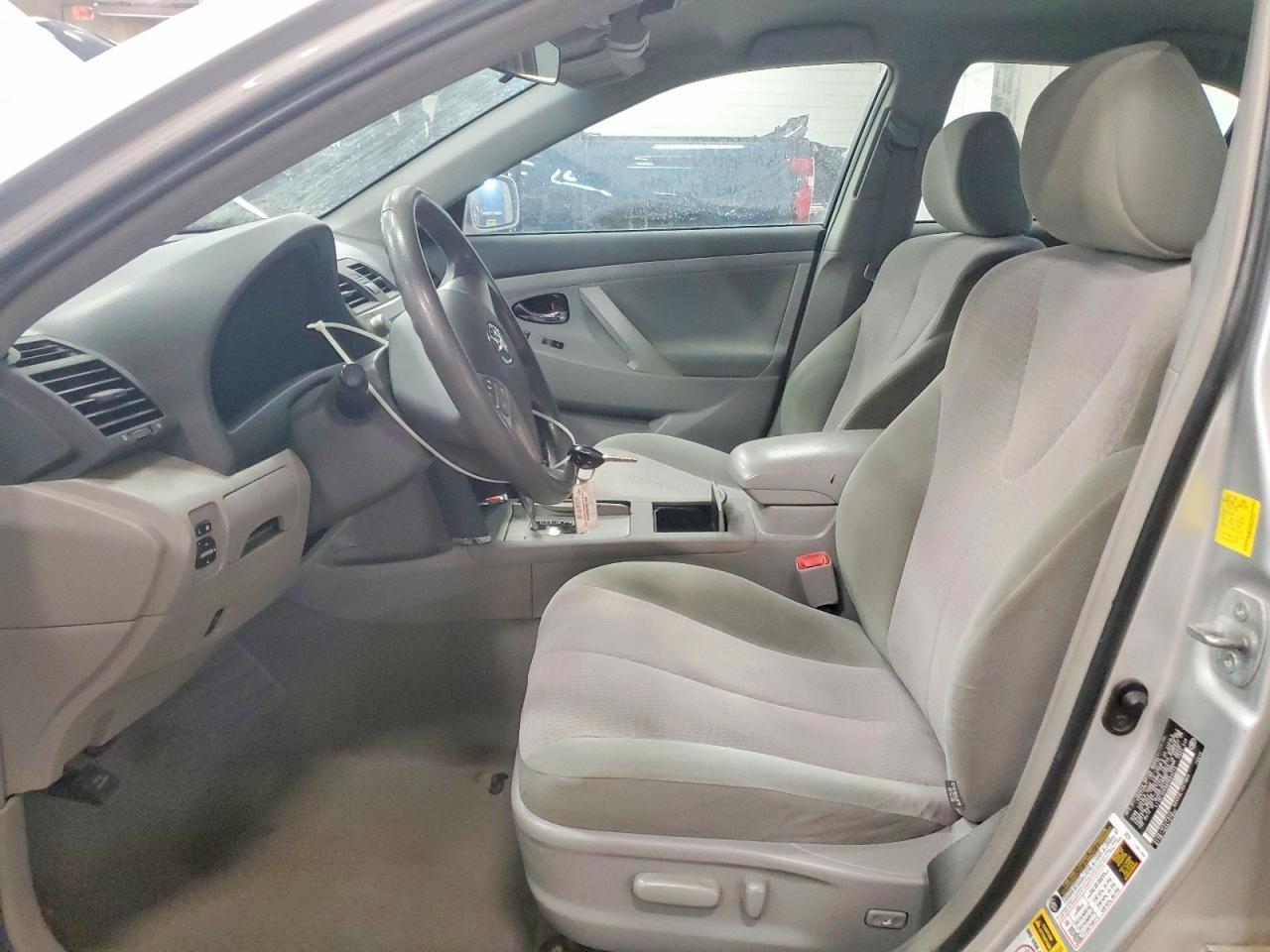2011 TOYOTA CAMRY