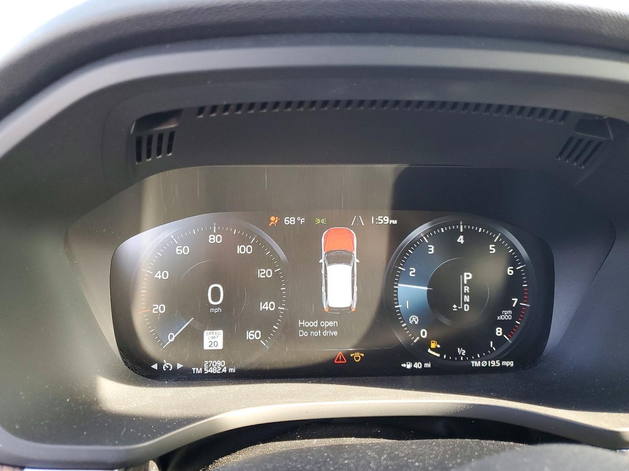 2021 VOLVO XC60