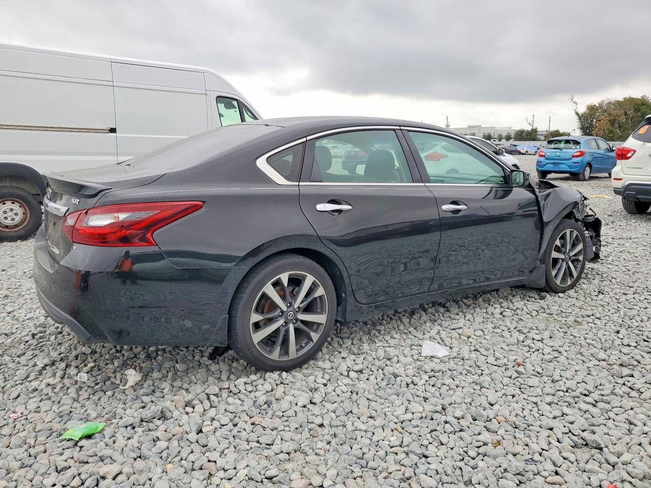 2017 NISSAN ALTIMA
