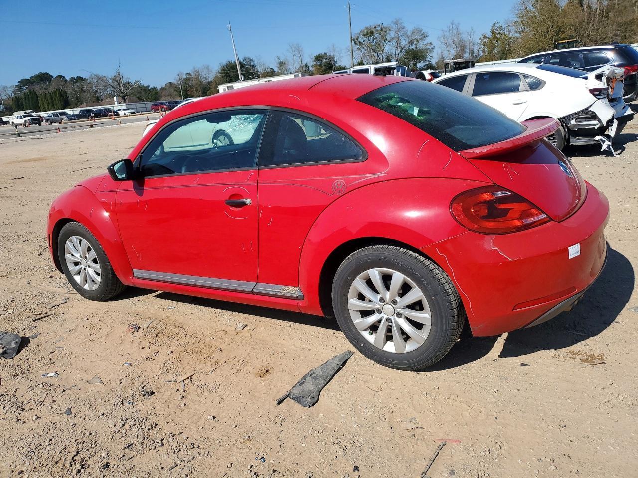 2013 VOLKSWAGEN Beetle
