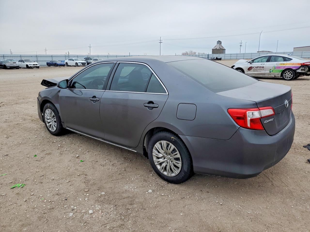 2014 TOYOTA CAMRY