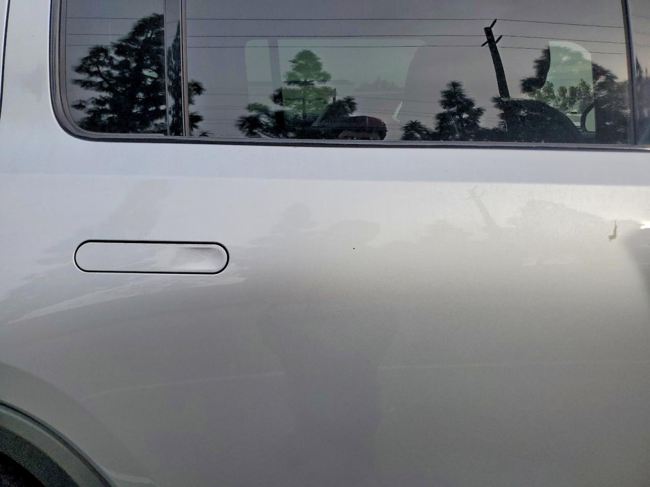 2025 RIVIAN R1s