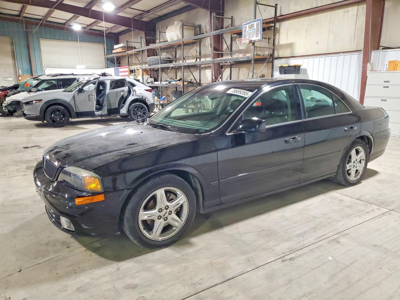 2002 Lincoln Townhouse Ls