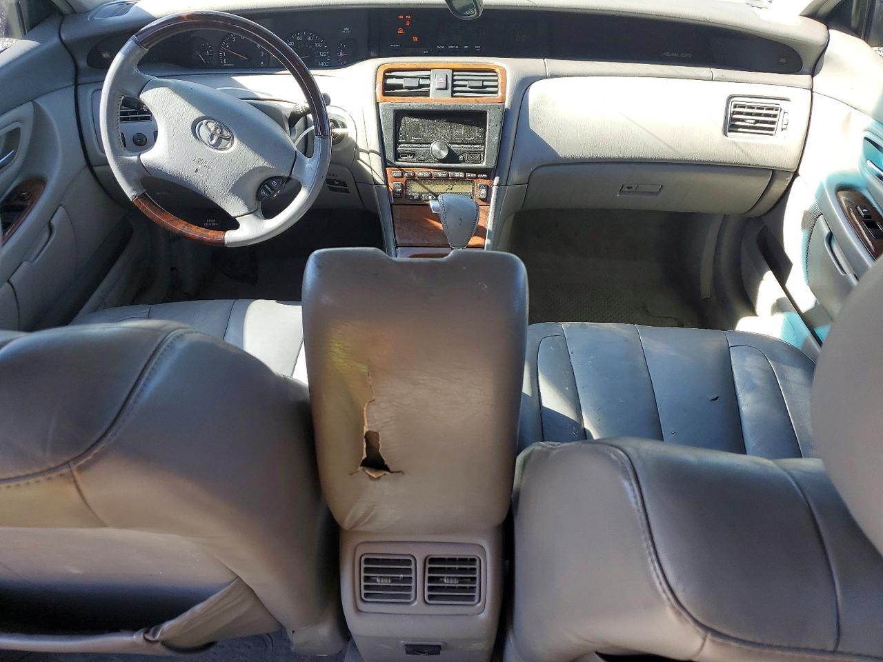 2004 TOYOTA Avalon