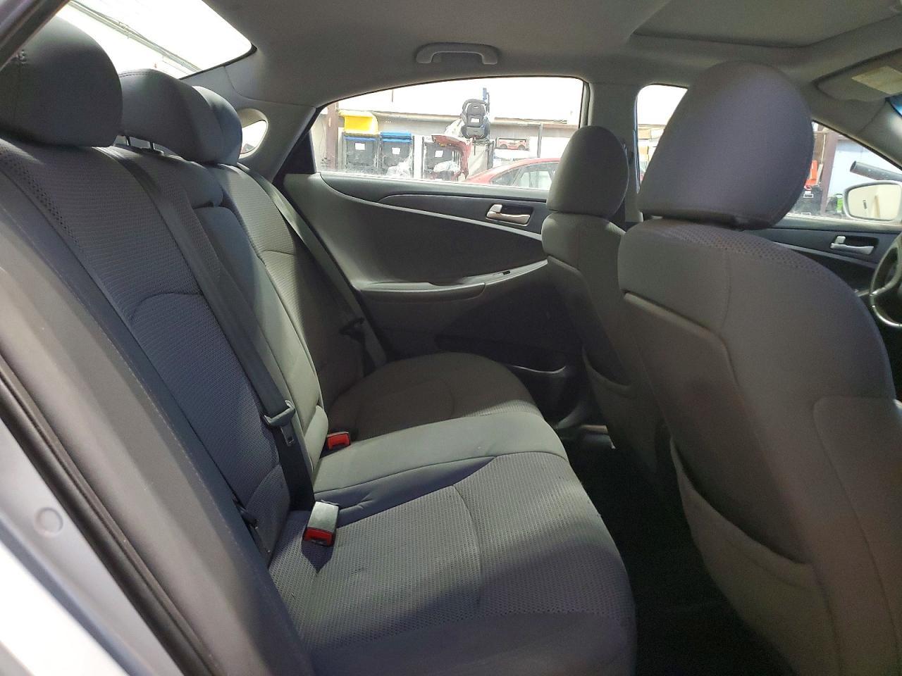 2011 HYUNDAI SONATA