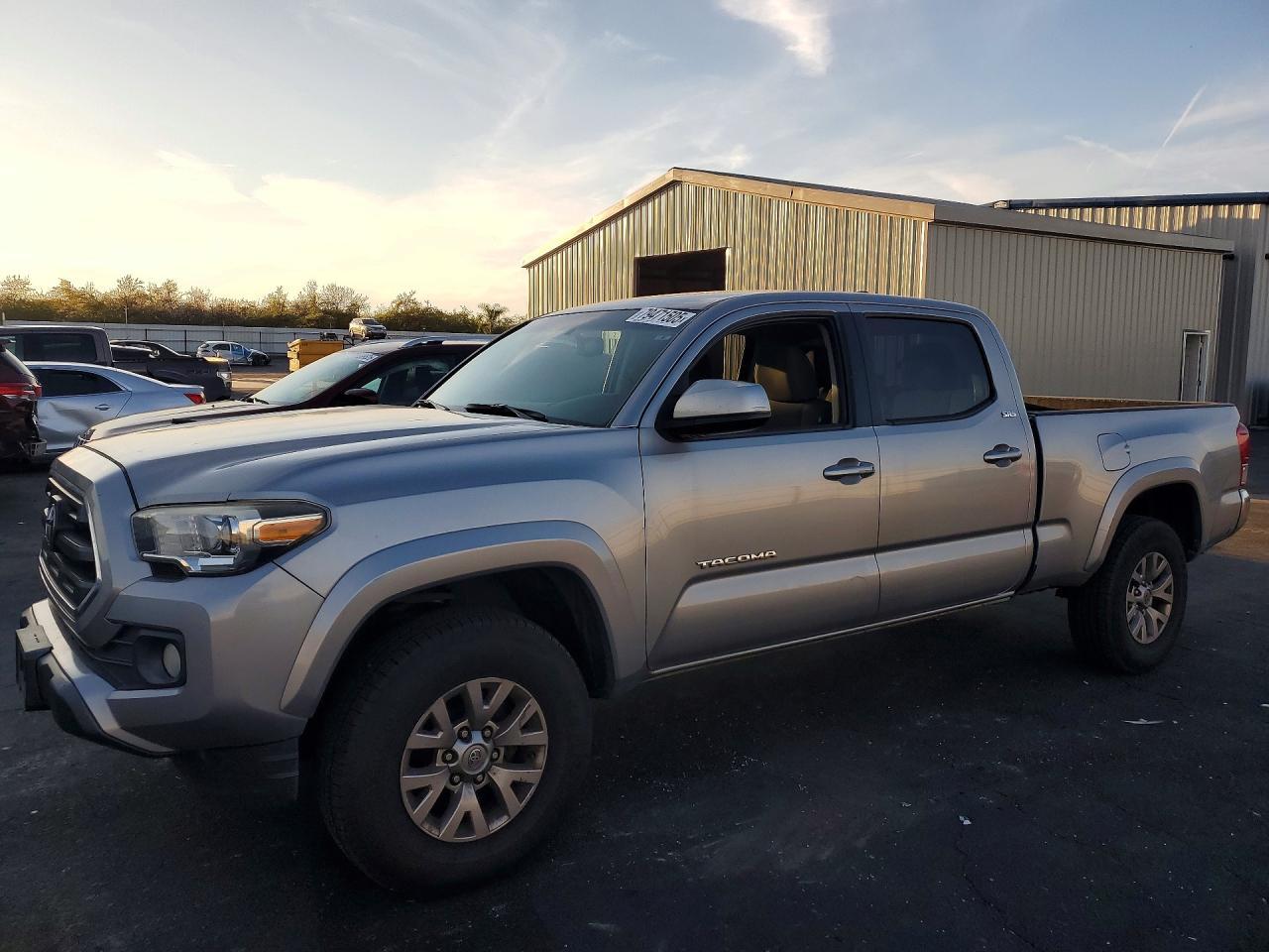 2016 TOYOTA TACOMA