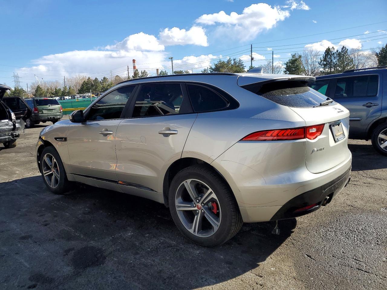 2017 JAGUAR F-Pace