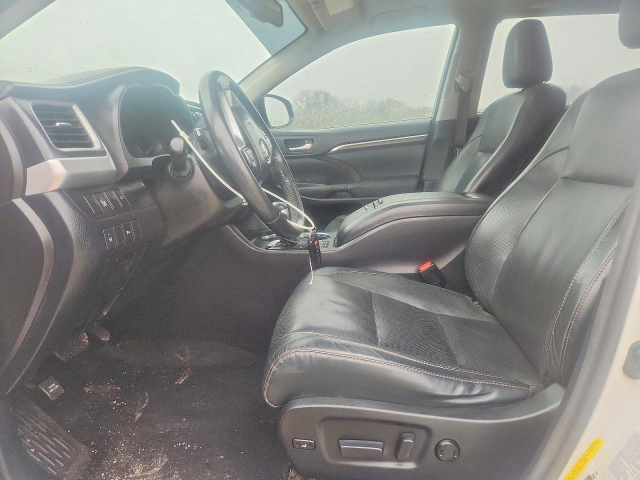 2015 TOYOTA HIGHLANDER