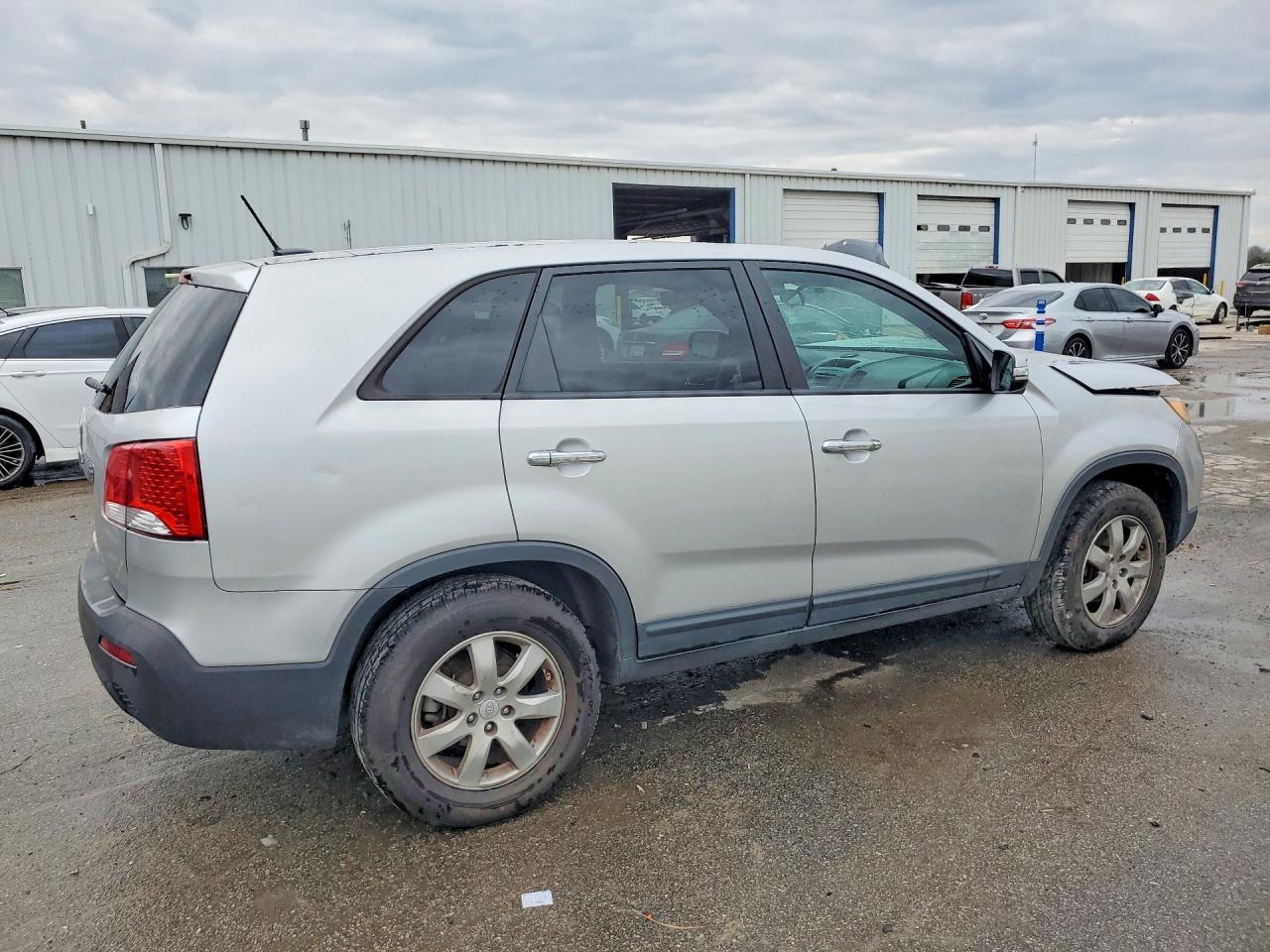 2011 KIA SORENTO