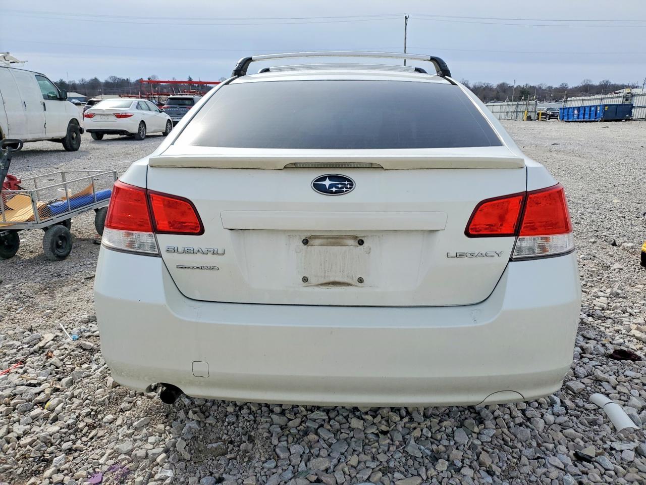 2011 SUBARU Legacy