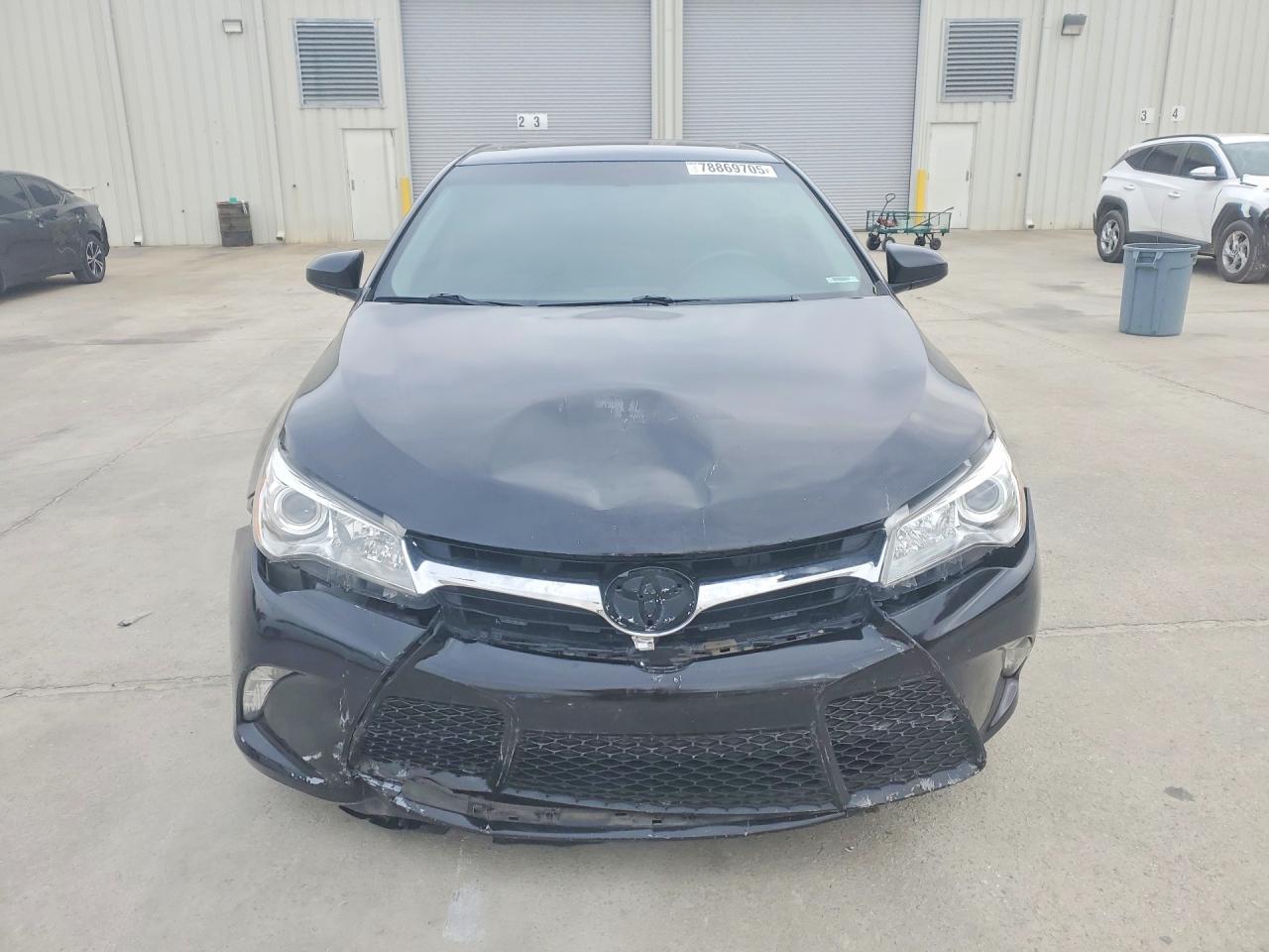 2016 TOYOTA CAMRY