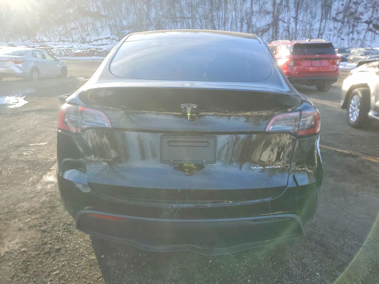 2024 TESLA MODEL Y
