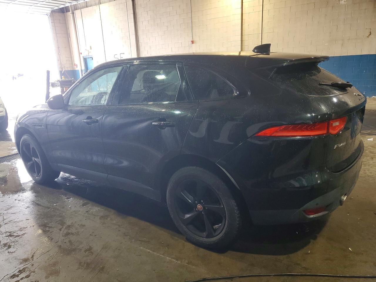2017 JAGUAR F-Pace