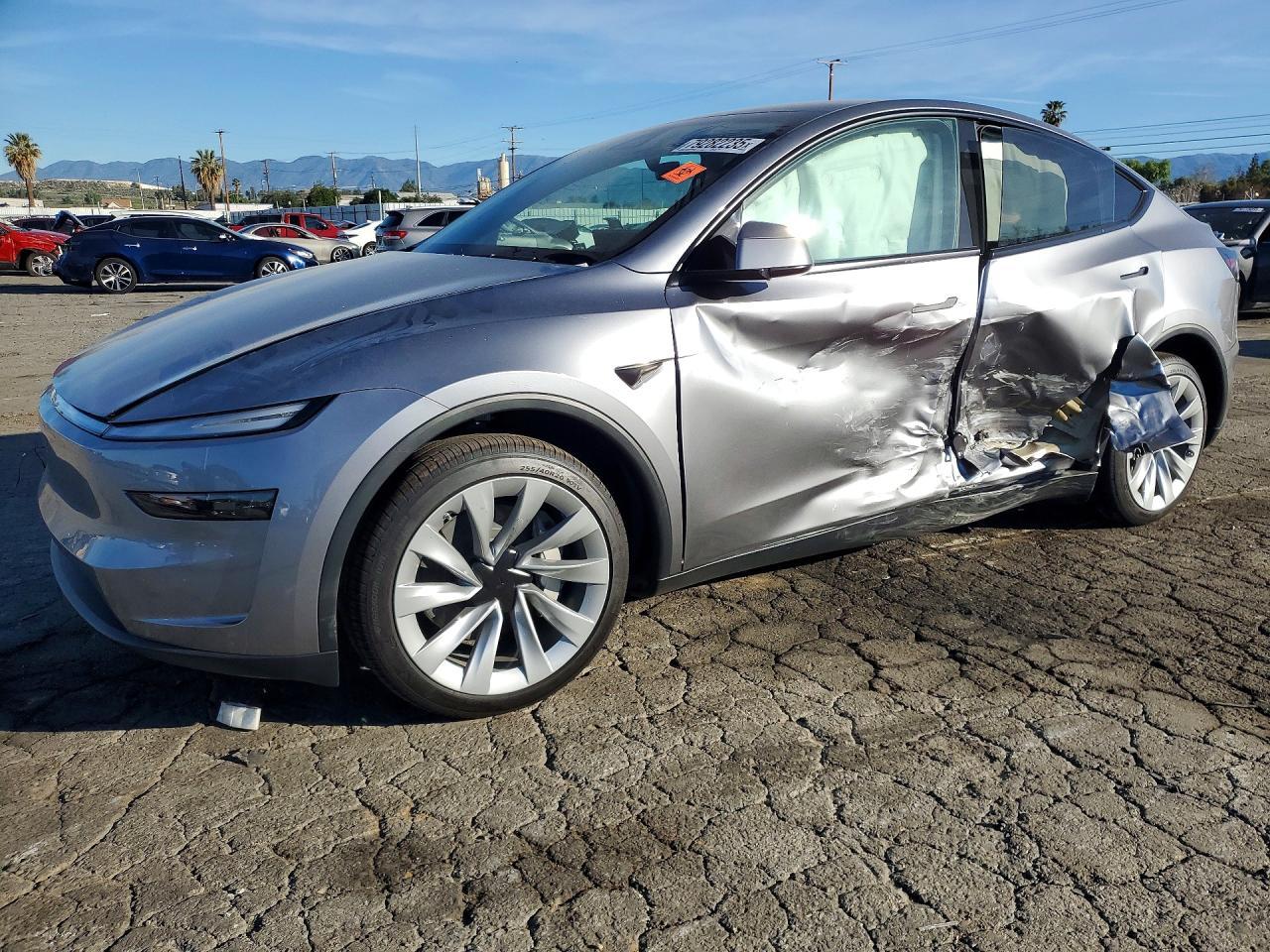 2026 TESLA MODEL Y