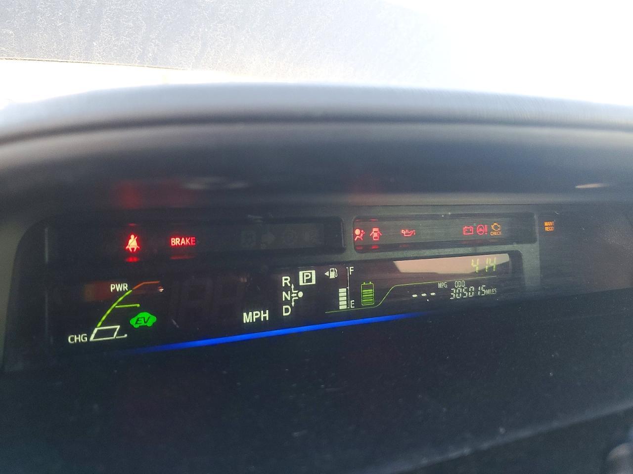 2016 TOYOTA PRIUS V