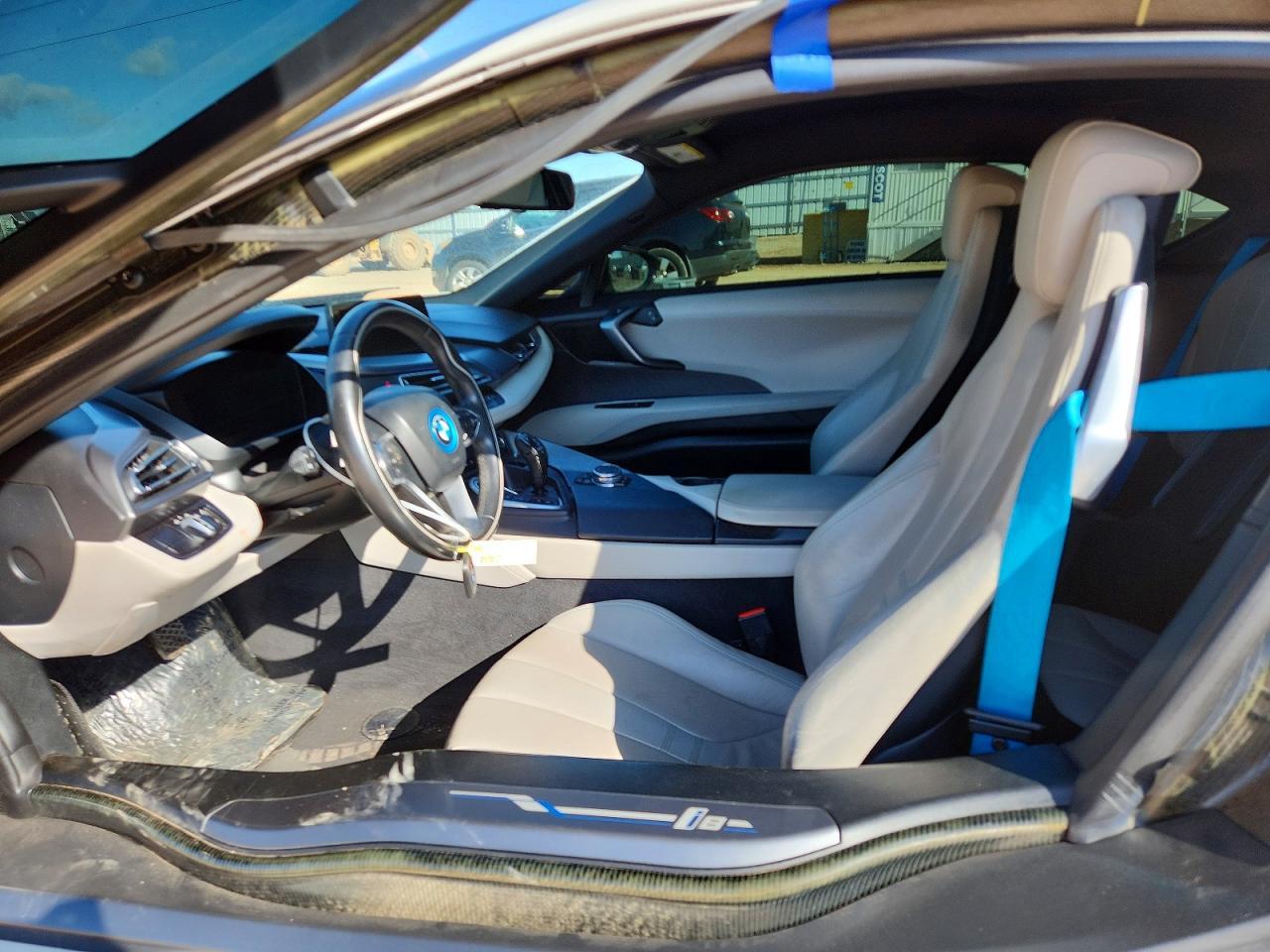 2015 BMW i8