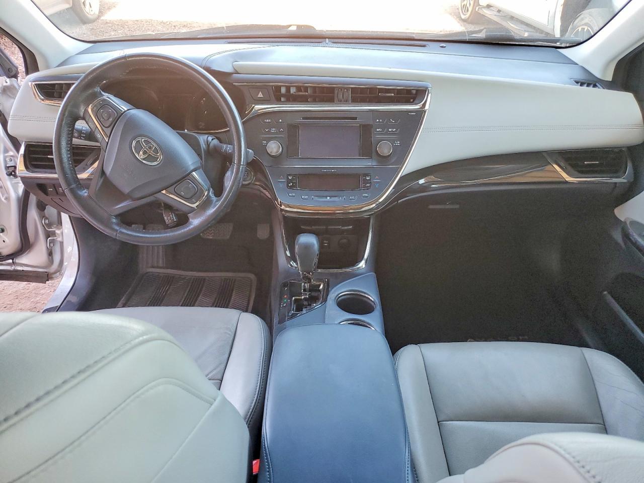 2013 TOYOTA Avalon