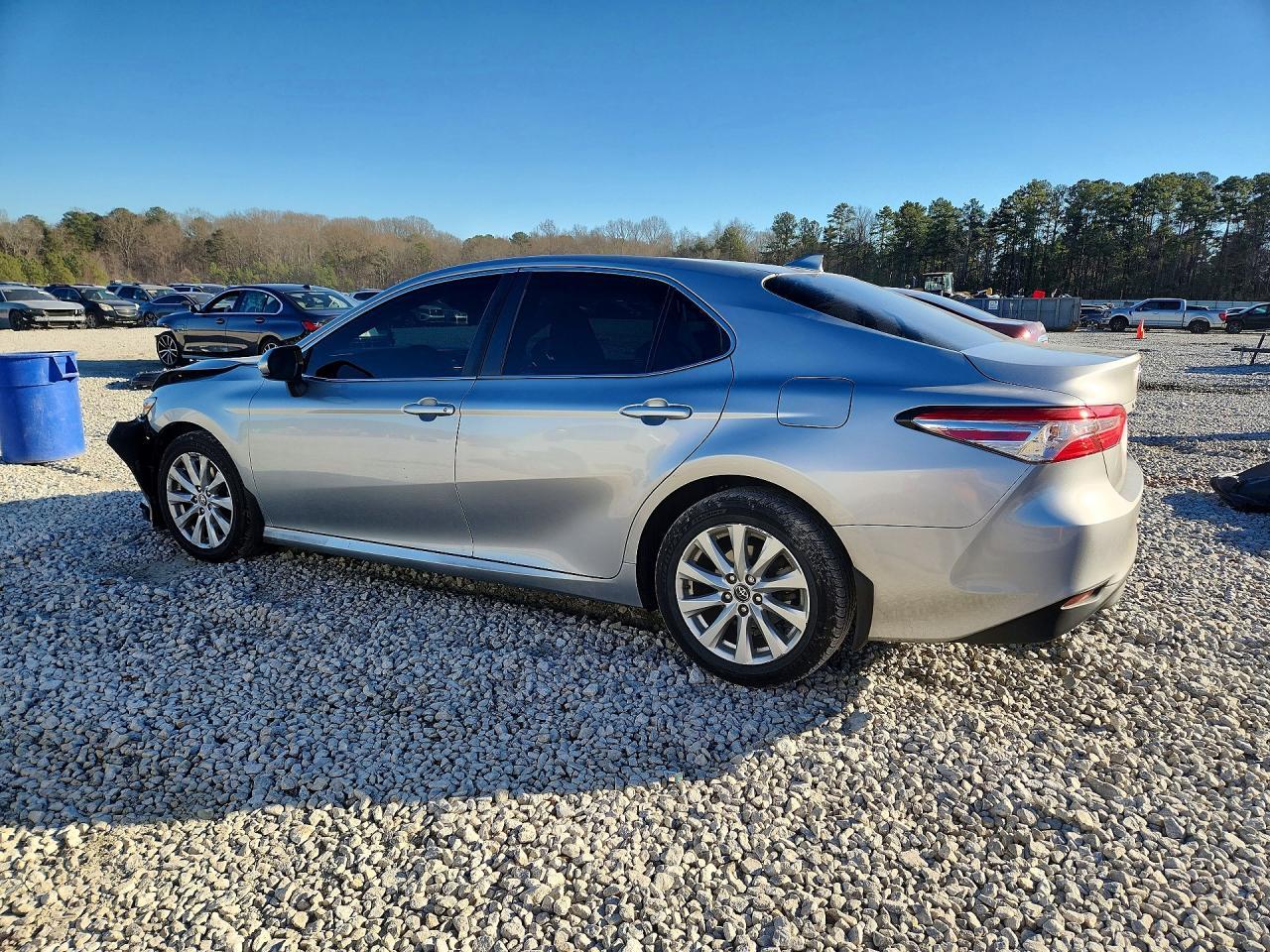 2019 TOYOTA CAMRY