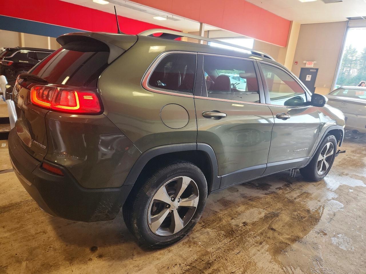 2019 JEEP CHEROKEE