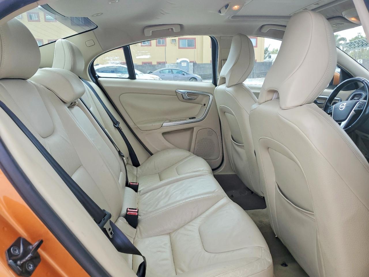 2012 VOLVO S60