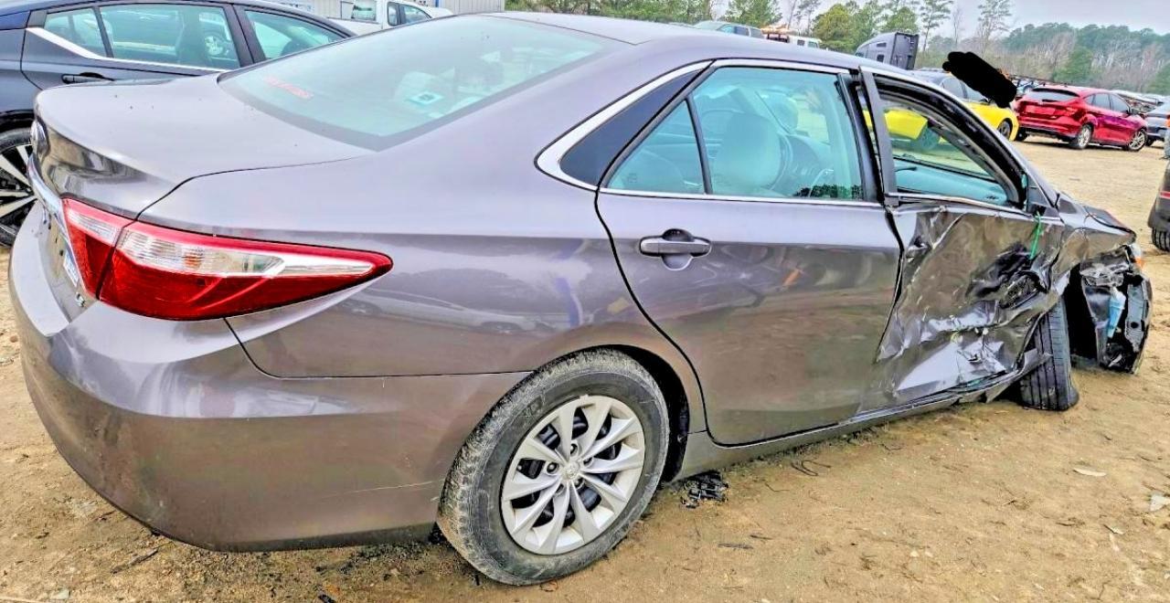 2016 TOYOTA CAMRY