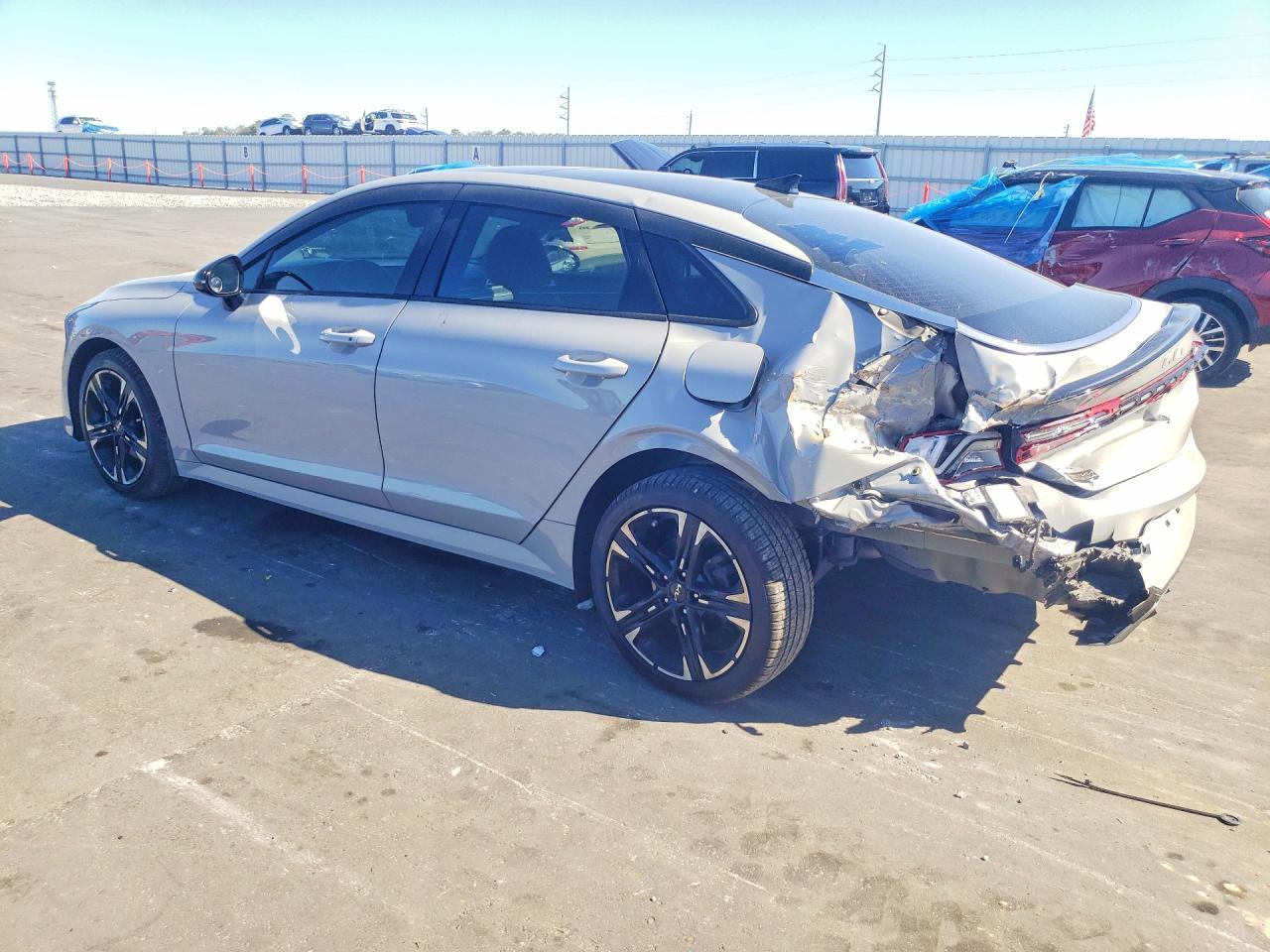 2023 KIA K5