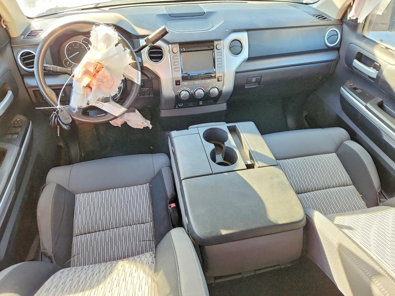 2016 TOYOTA TUNDRA