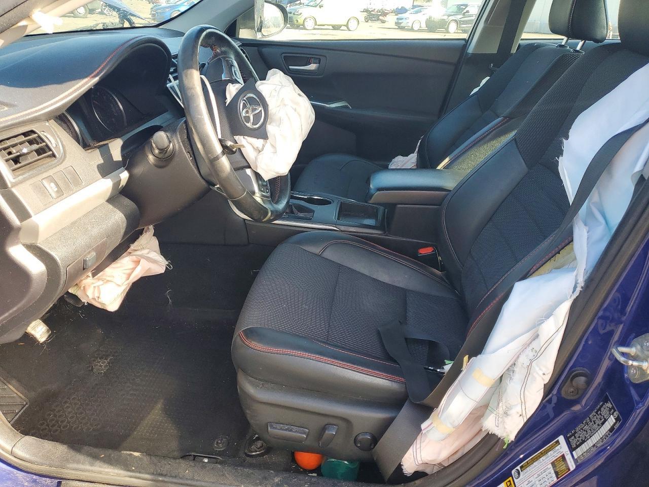 2016 TOYOTA CAMRY