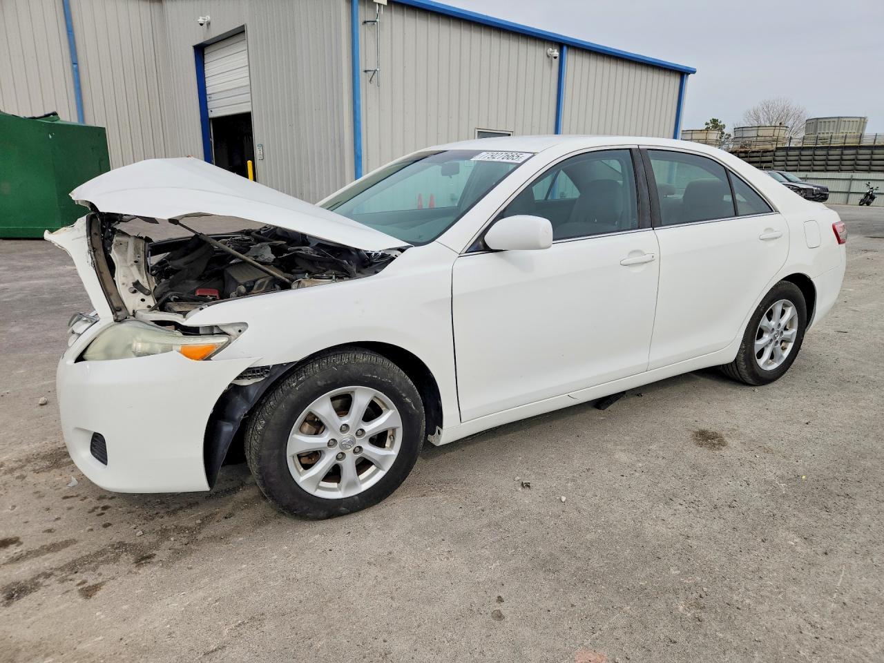2011 TOYOTA CAMRY
