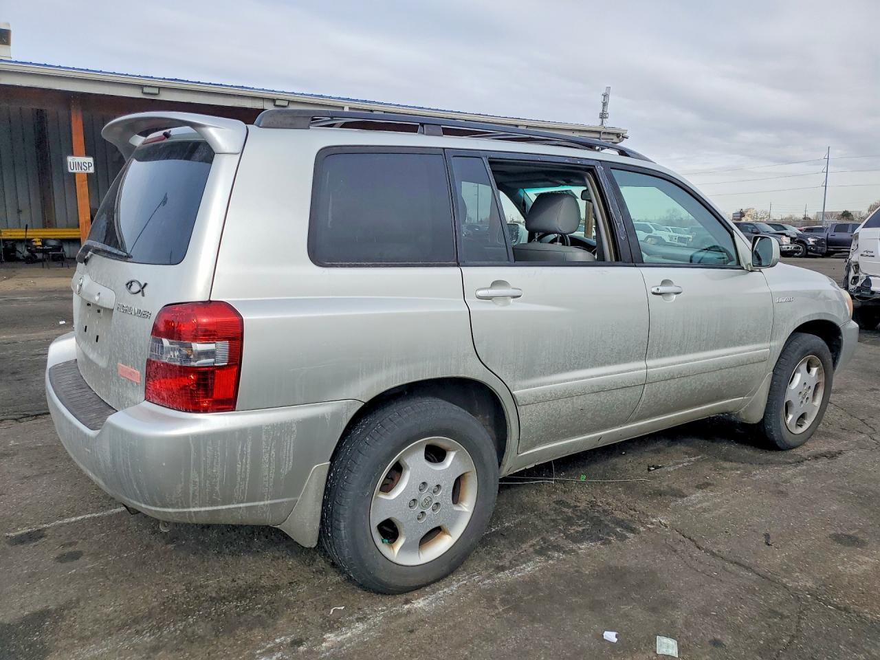 2006 TOYOTA HIGHLANDER