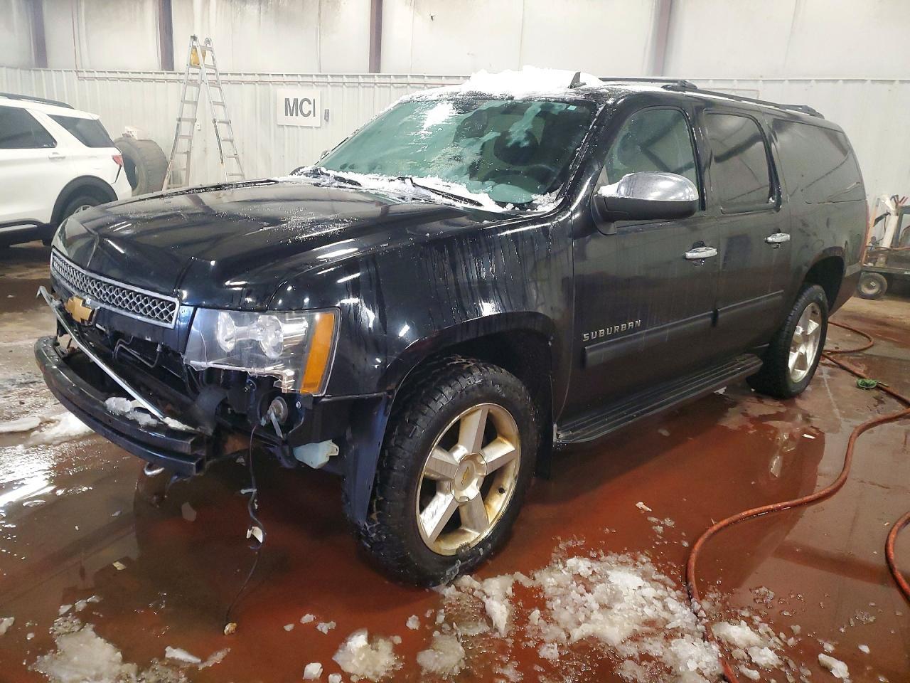 2013 CHEVROLET Suburban