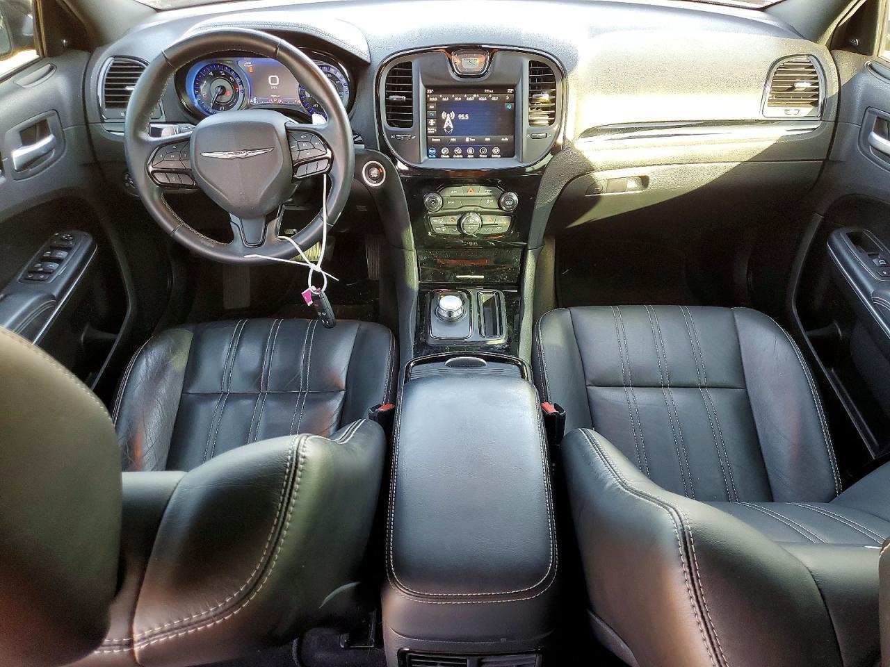 2018 CHRYSLER 300