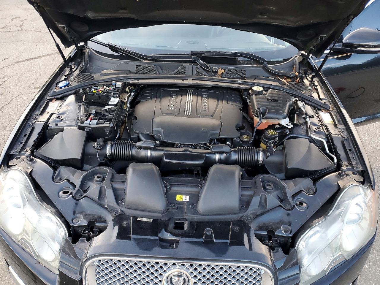 2011 JAGUAR XF