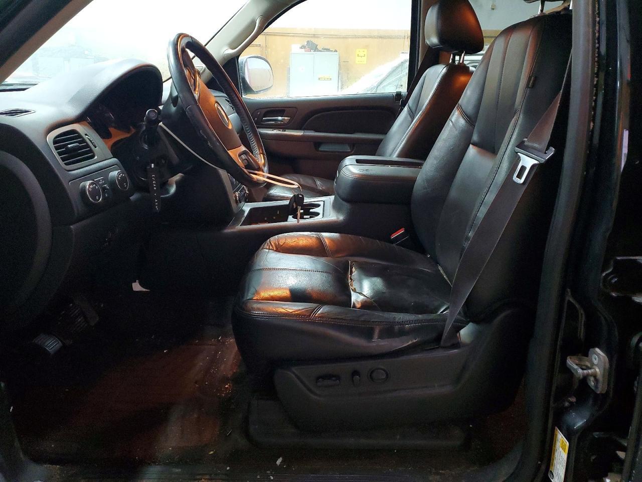 2014 CHEVROLET Tahoe