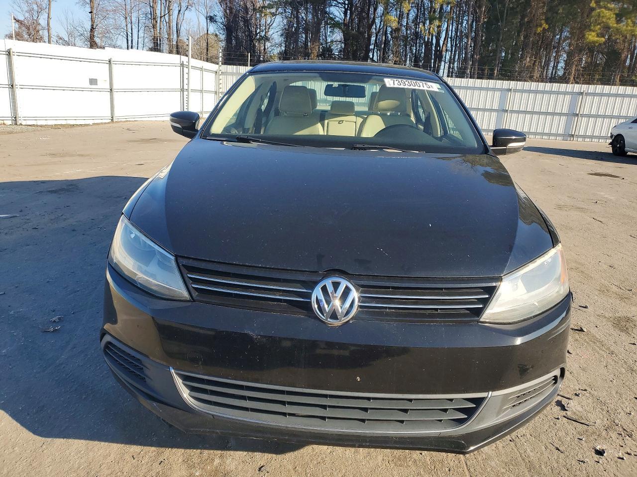 2013 VOLKSWAGEN JETTA